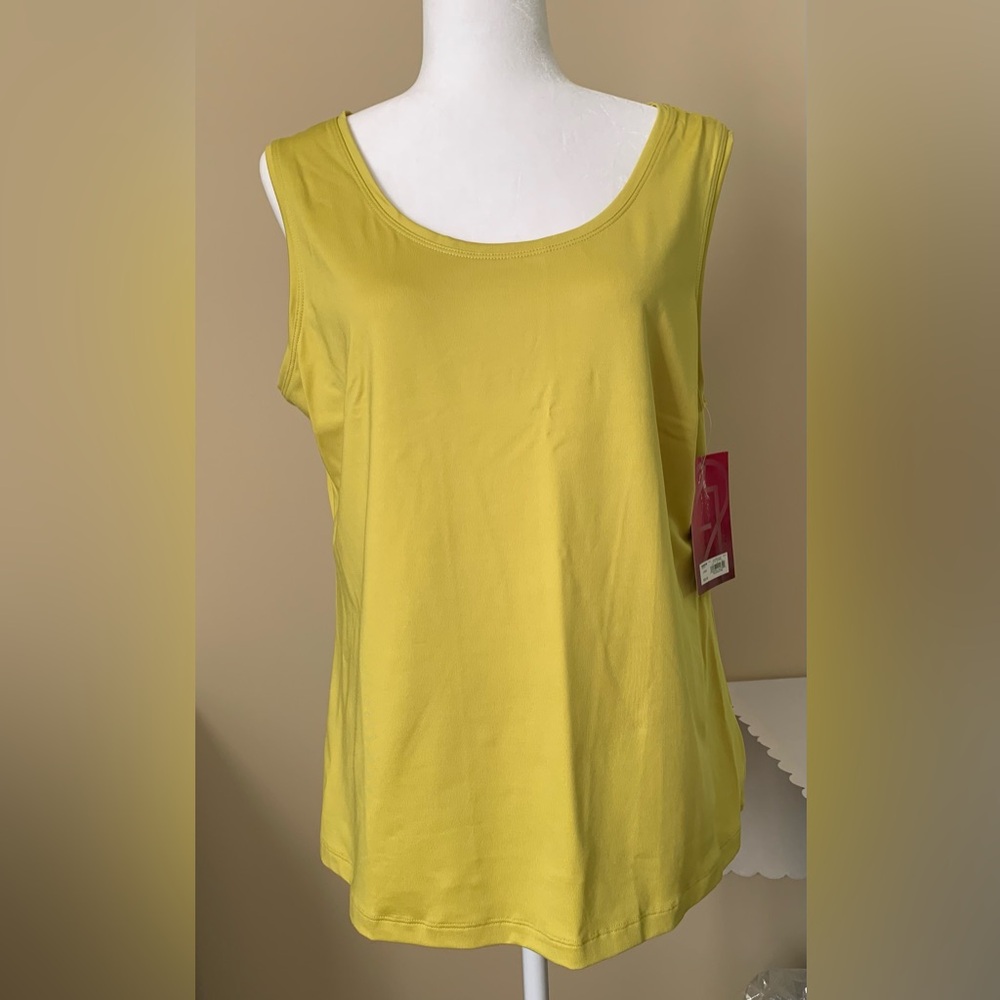 NWT Tank: Sleeveless, Boat Neck, Stretchy, 212 Collection